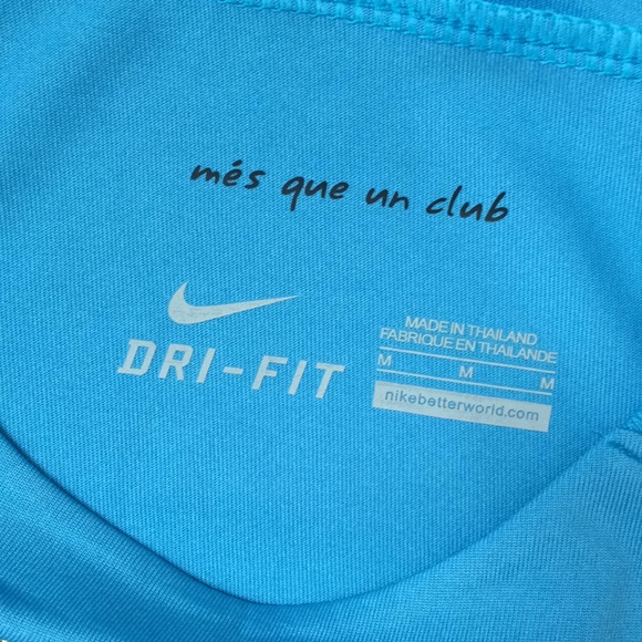 Barcelona Away Jersey-OPEN TO OFFERS!😊💵💵 - Picture 15 of 15